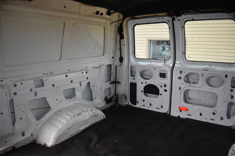 2011 Ford E-Series E-250