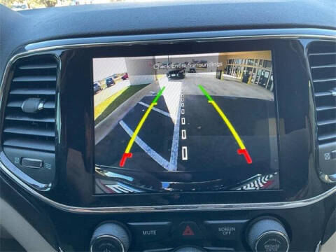 2022 Jeep Grand Cherokee WK Laredo E