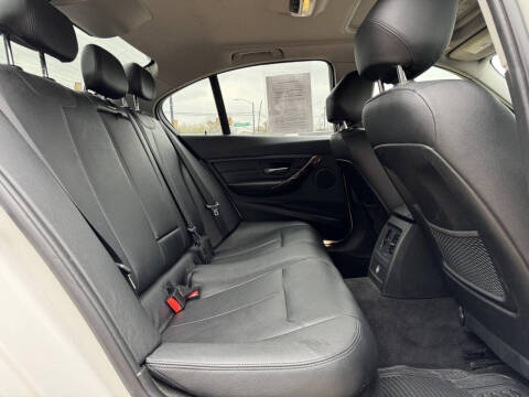 2014 BMW 3 Series 328i