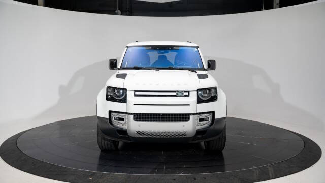 2020 Land Rover Defender 110 SE