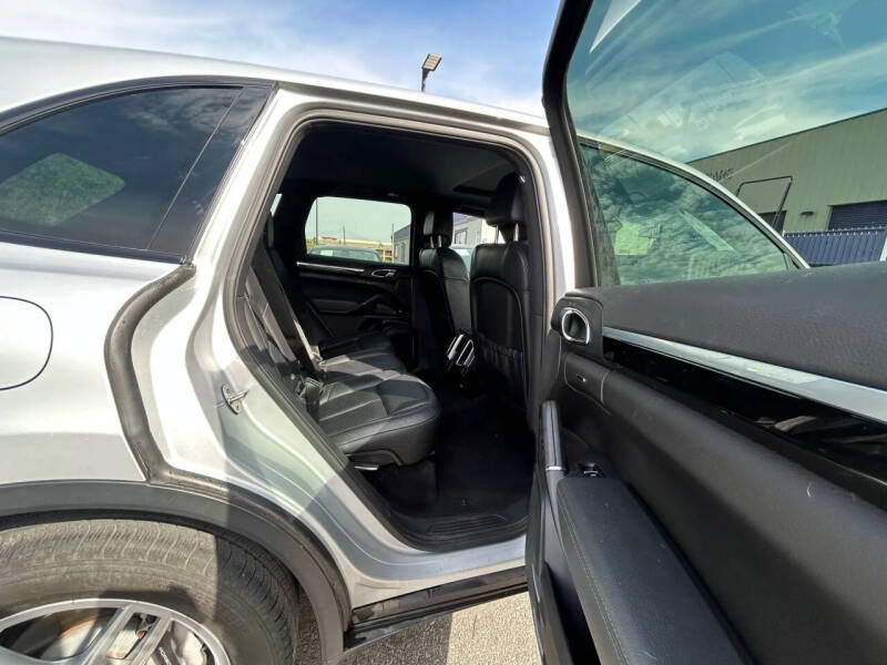 2012 Porsche Cayenne Tiptronic