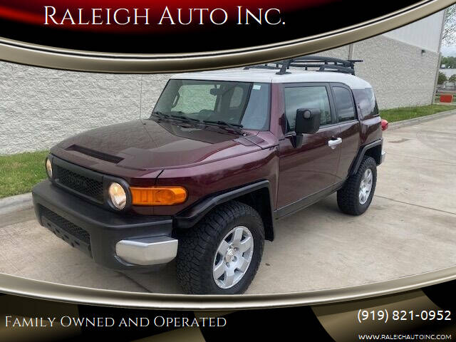 2007 Toyota FJ Cruiser Base's photo