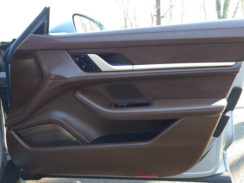 2020 Porsche Taycan Turbo