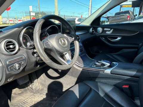 2016 Mercedes-Benz C-Class