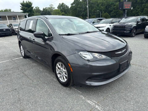 2021 Chrysler Voyager LX