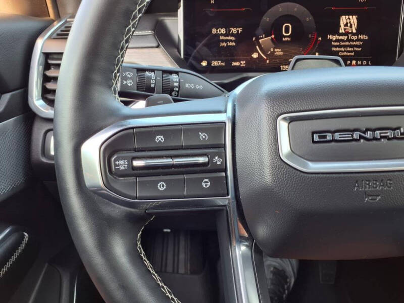 2024 GMC Acadia Denali