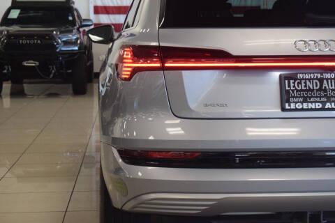 2019 Audi e-tron quattro Prestige