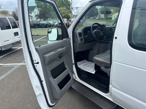 2014 Ford E-Series