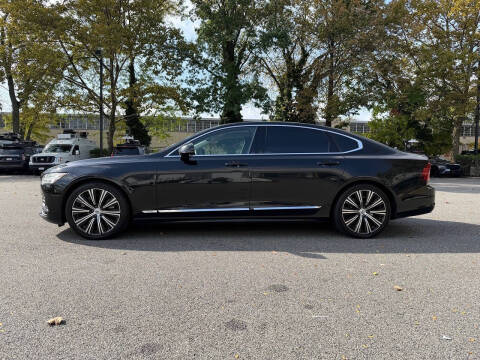 2023 Volvo S90 B6 Plus