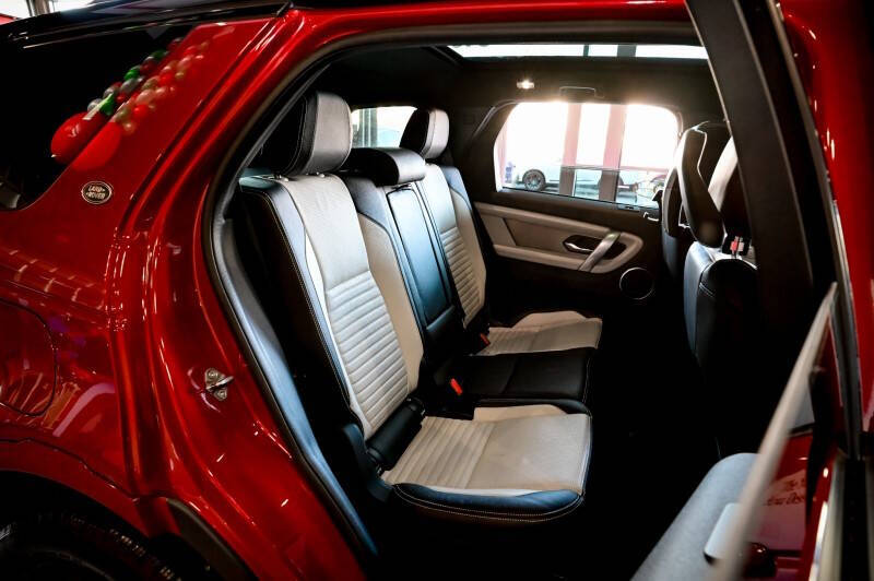 2022 Land Rover Discovery Sport P250 SE R-Dynamic