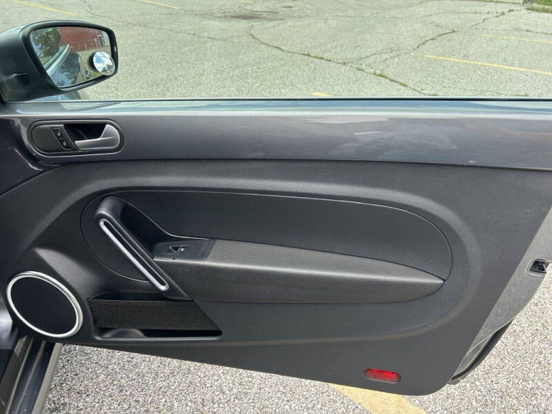 2013 Volkswagen Beetle Convertible
