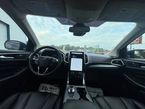 2021 Ford Edge Titanium