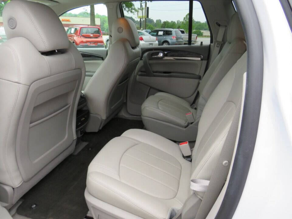 2016 Buick Enclave for sale at Colbert's Auto Outlet in Hickory, NC