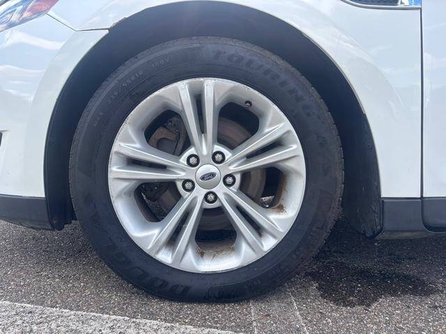 2017 Ford Taurus SE