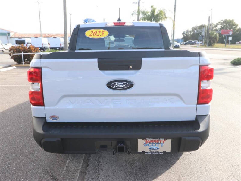 2025 Ford Maverick XL