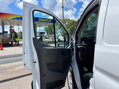 2024 Ford Transit 250