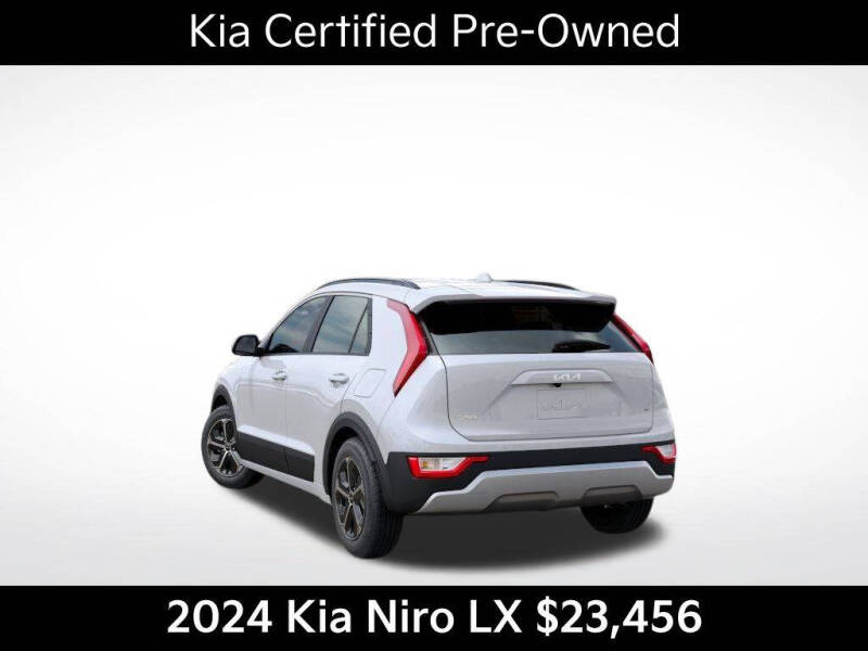2024 Kia Niro LX