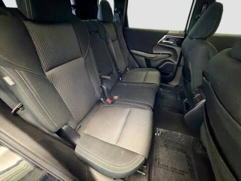 2024 Mitsubishi Outlander ES