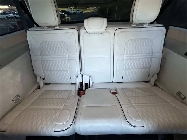 2023 Lincoln Navigator L Black Label