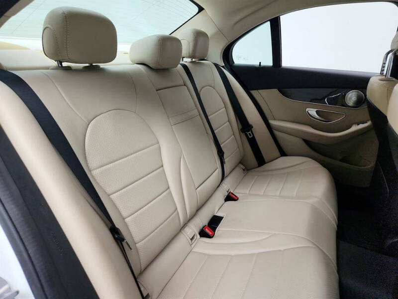 2016 Mercedes-Benz C-Class