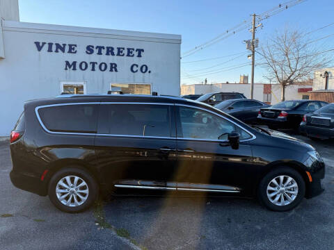 2018 Chrysler Pacifica Touring L Plus