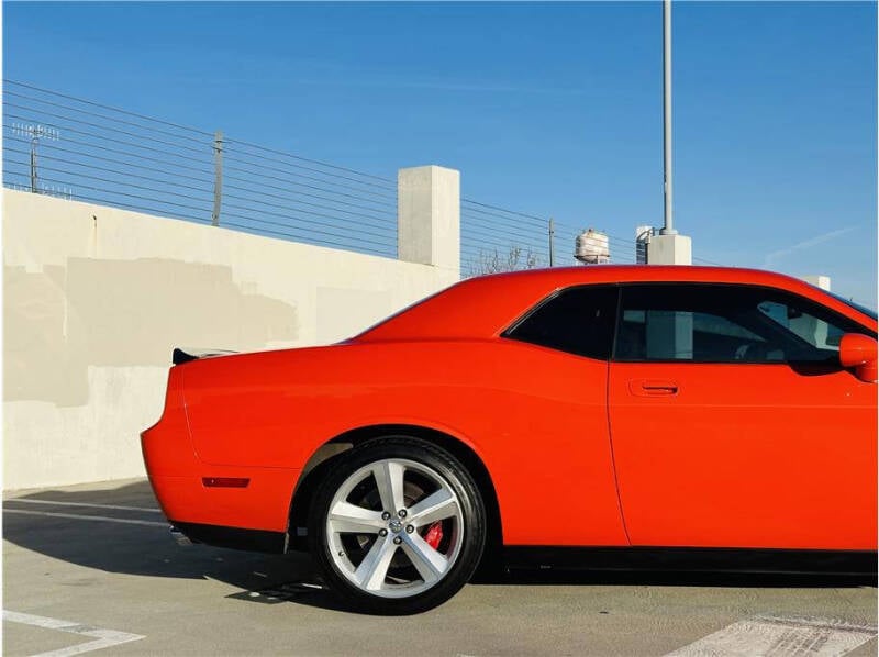 2008 Dodge Challenger SRT8 photo 12