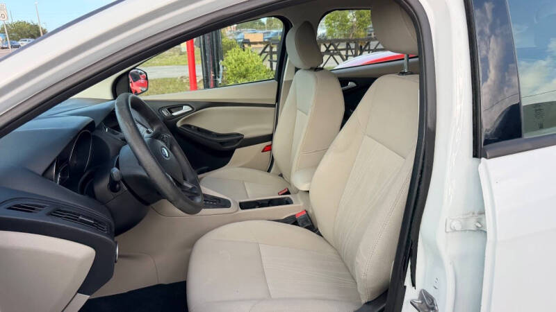 2017 Ford Focus SE