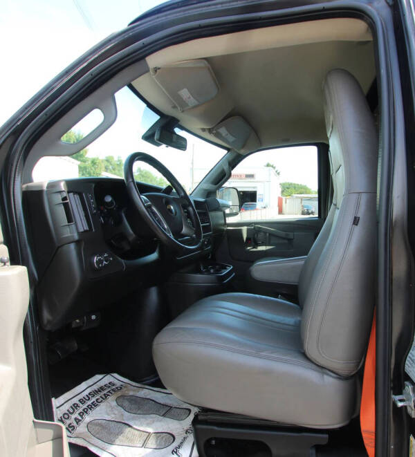 2019 Chevrolet Express 2500