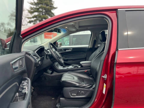 2017 Ford Edge Titanium