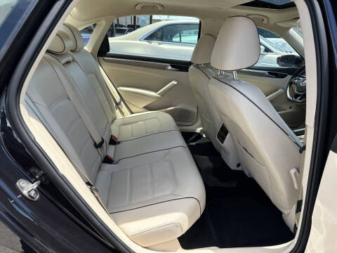 2018 Volkswagen Passat 2.0T SE