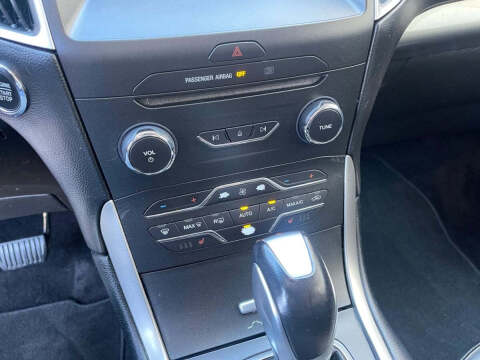 2017 Ford Edge SEL