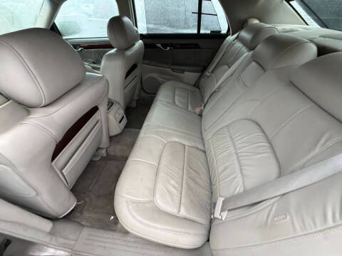 2002 Cadillac DeVille DHS