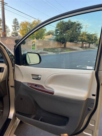 2011 Toyota Sienna Limited 7-Passenger