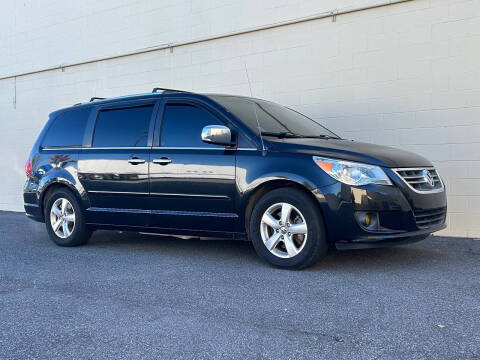 2014 Volkswagen Routan SEL Premium