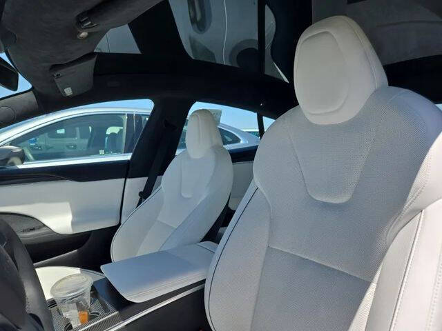 2023 Tesla Model S Plaid