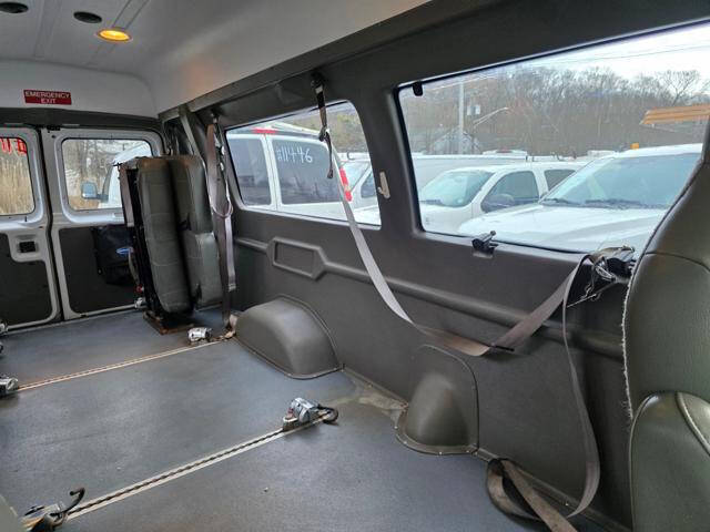 2012 Ford E-Series E-350 SD