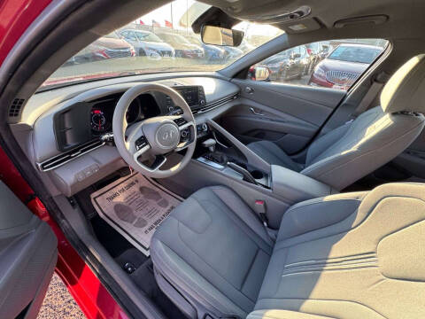 2022 Hyundai Elantra SEL