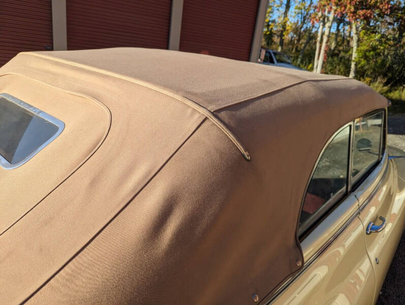 1948 Packard Super Eight Victoria