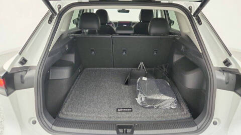 2025 Volkswagen Tiguan SE