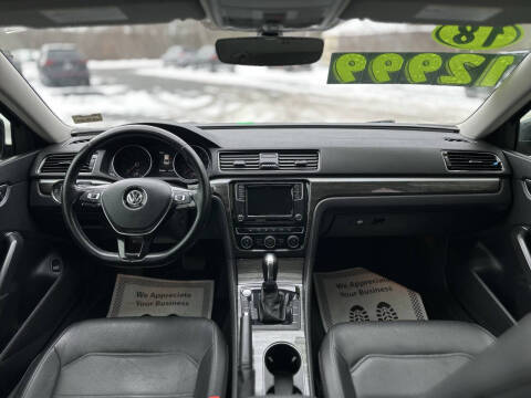 2018 Volkswagen Passat 2.0T SE