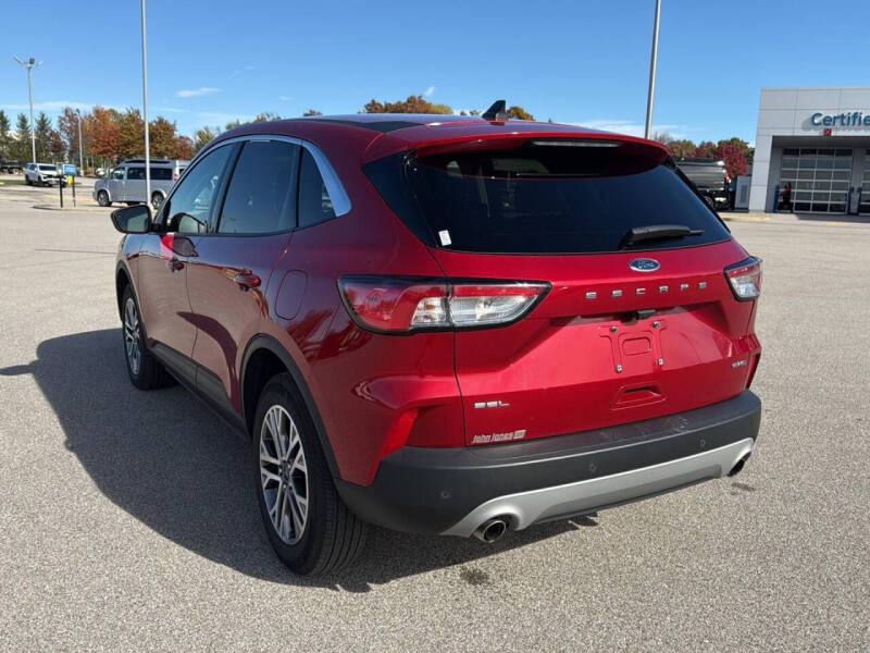 2022 Ford Escape SEL