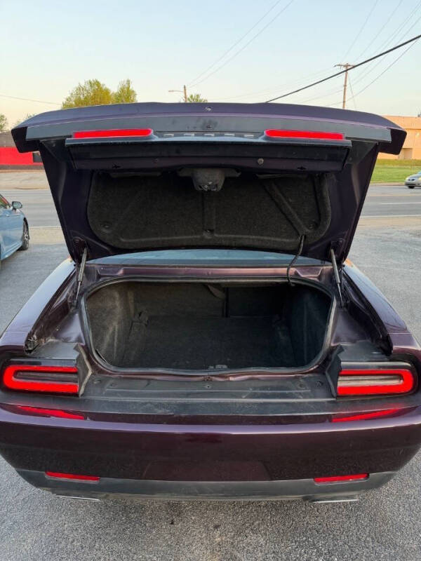 2021 Dodge Challenger SXT