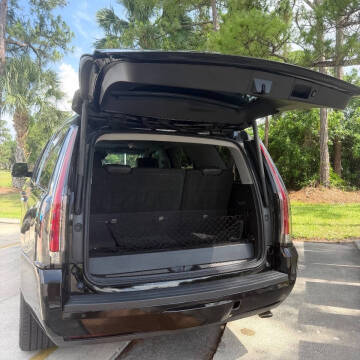 2017 Cadillac Escalade Luxury