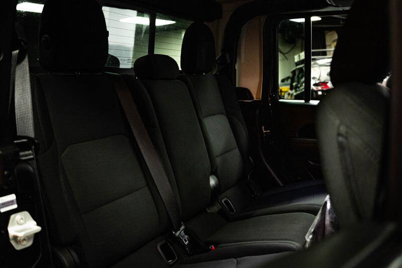 2023 Jeep Gladiator Sport S