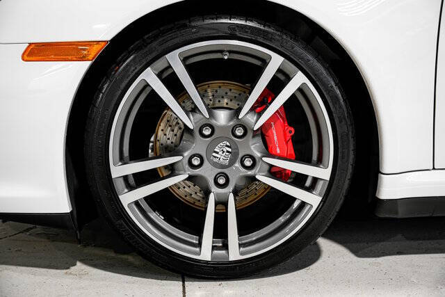 2012 Porsche 911 Carrera 4S