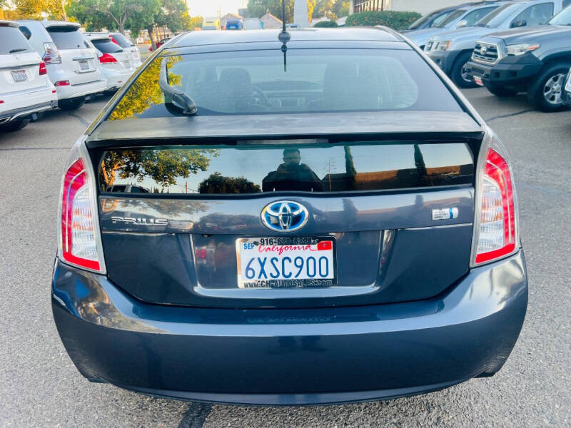 2012 Toyota Prius Three