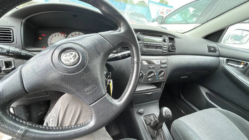 2004 Toyota Corolla