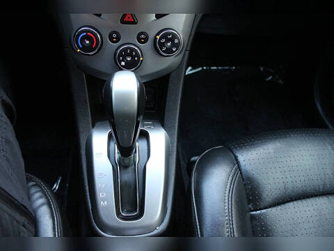 2019 Chevrolet Sonic Premier Auto