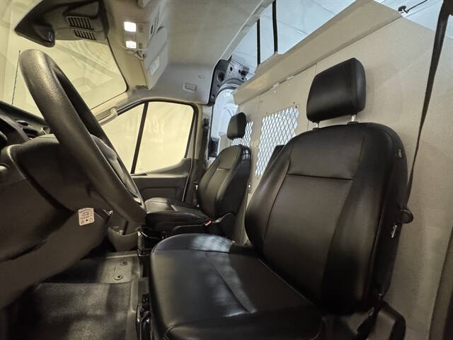 2022 Ford Transit