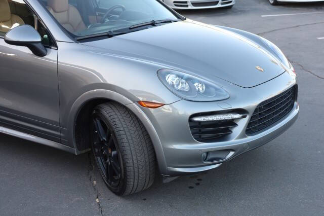 2014 Porsche Cayenne GTS
